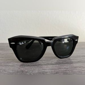 Ray Ban State Street sunglasses in black green (polarized)